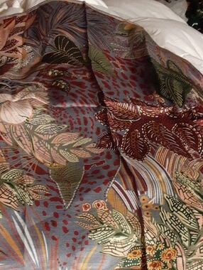 NWOT  Botanical Leaf Motif Floral Scarf in Gray, Rust, Olive Burgundy Scarf 25"